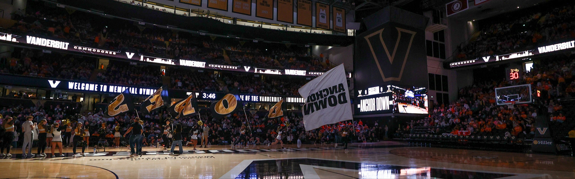 vucommodores.com