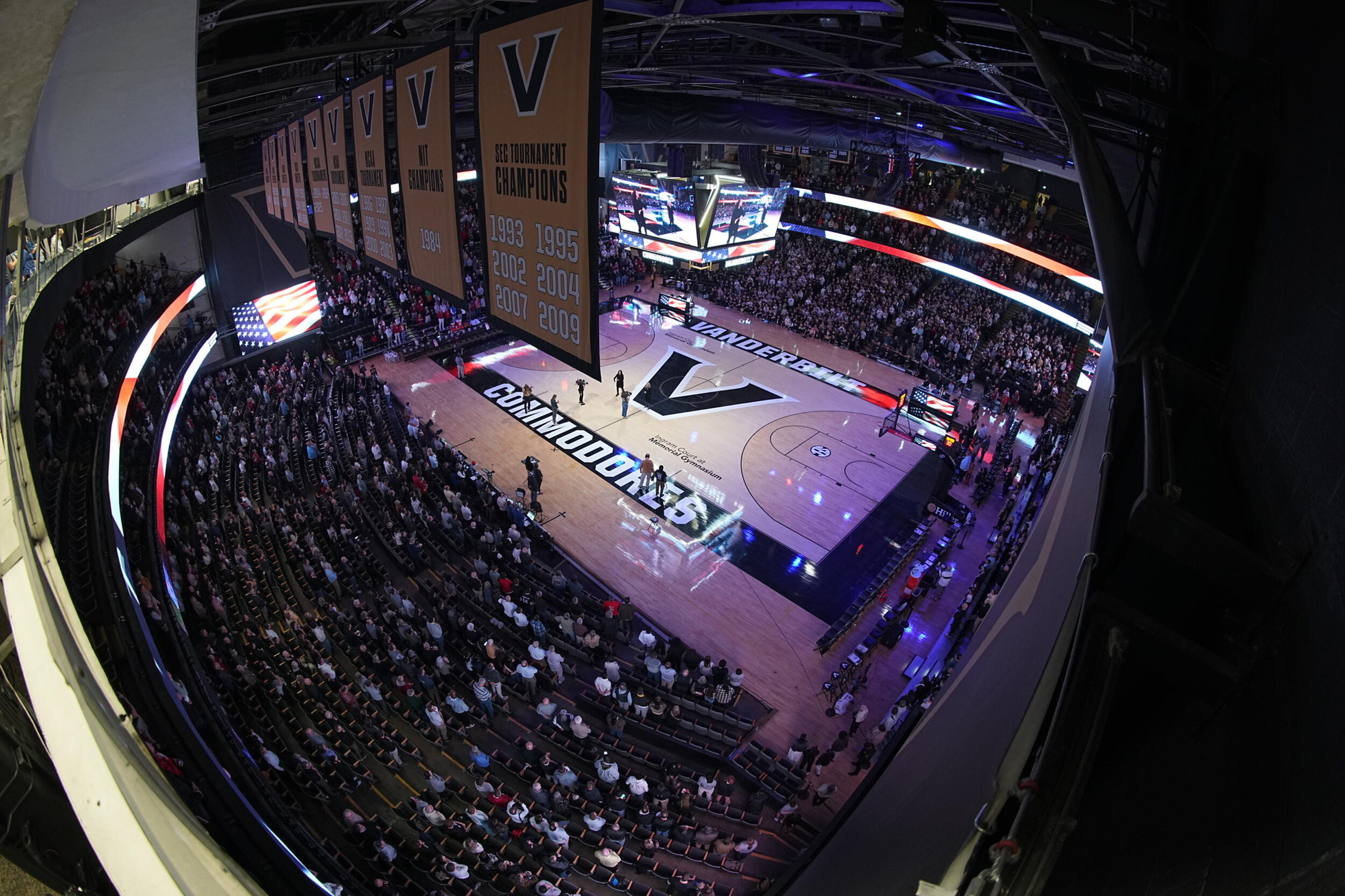 Vanderbilt Men's Basketball news