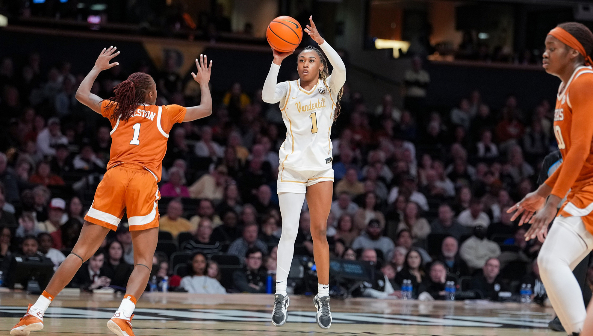 20250213-Nashville,TN.#5 Vanderbilt Women's Basketball takes on