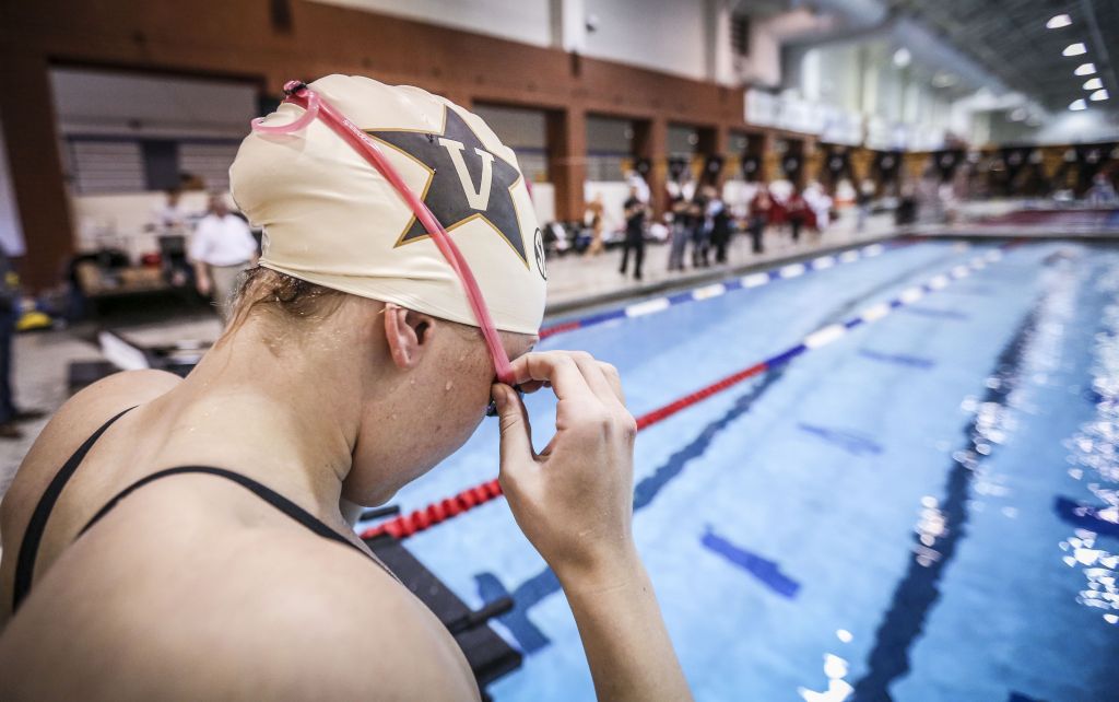 VU vs. ARK (1/10/15)