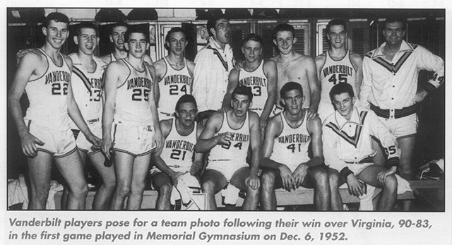 chc_1952_mbb_team_640.jpg