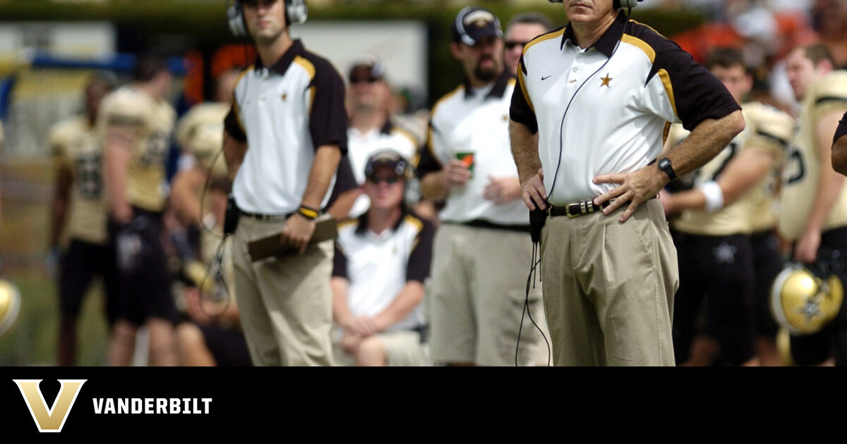 Vanderbilt violates NCAA uniform regulations with 'Anchor Down