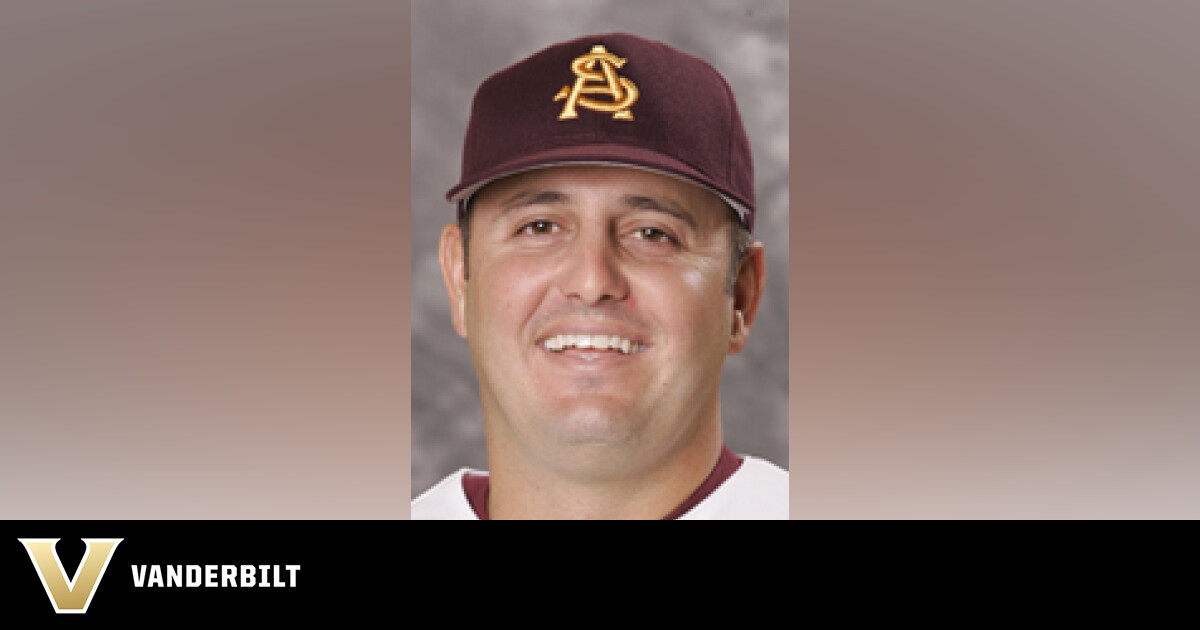 Bakich Named NCBWA National Coach of the Year