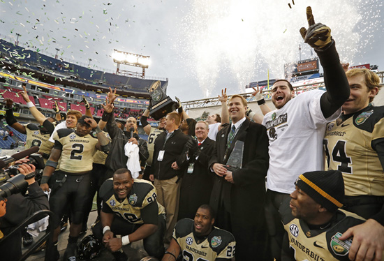 550_champions_music_city_bowl.jpg