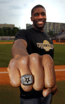 Vanderbilt deals class ring