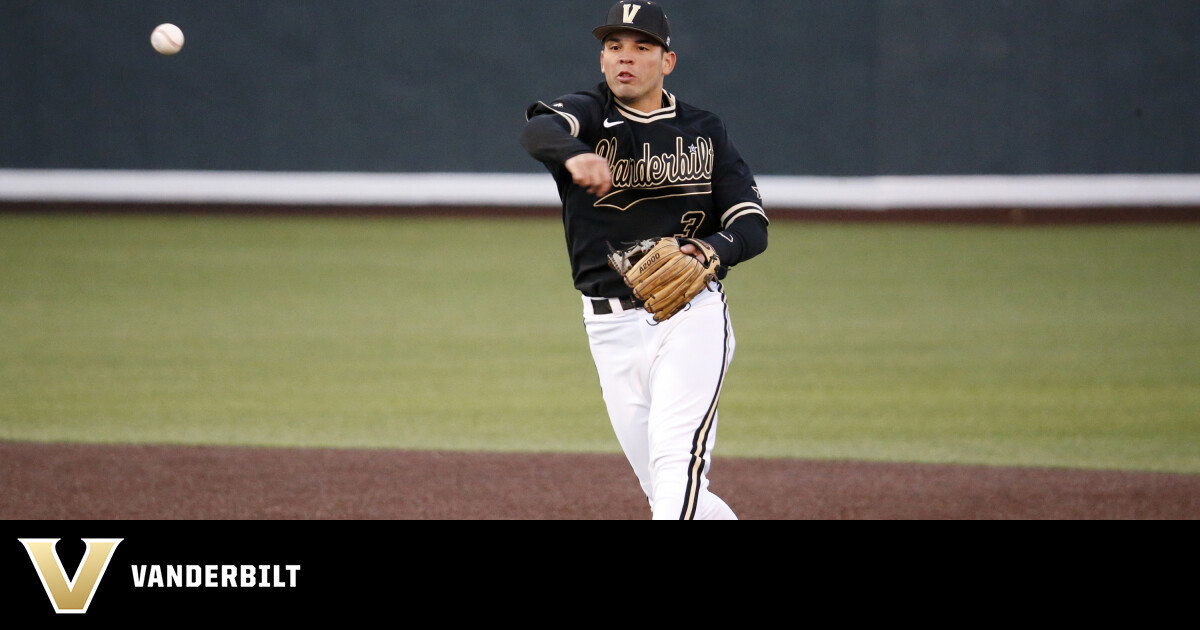 Vanderbilt's Dansby Swanson ties doubles record