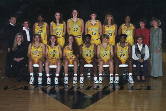 199495wbbteam550.jpg