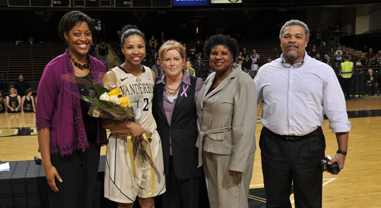 Lipscomb Women's Basketball on X: We're excited to welcome Ole