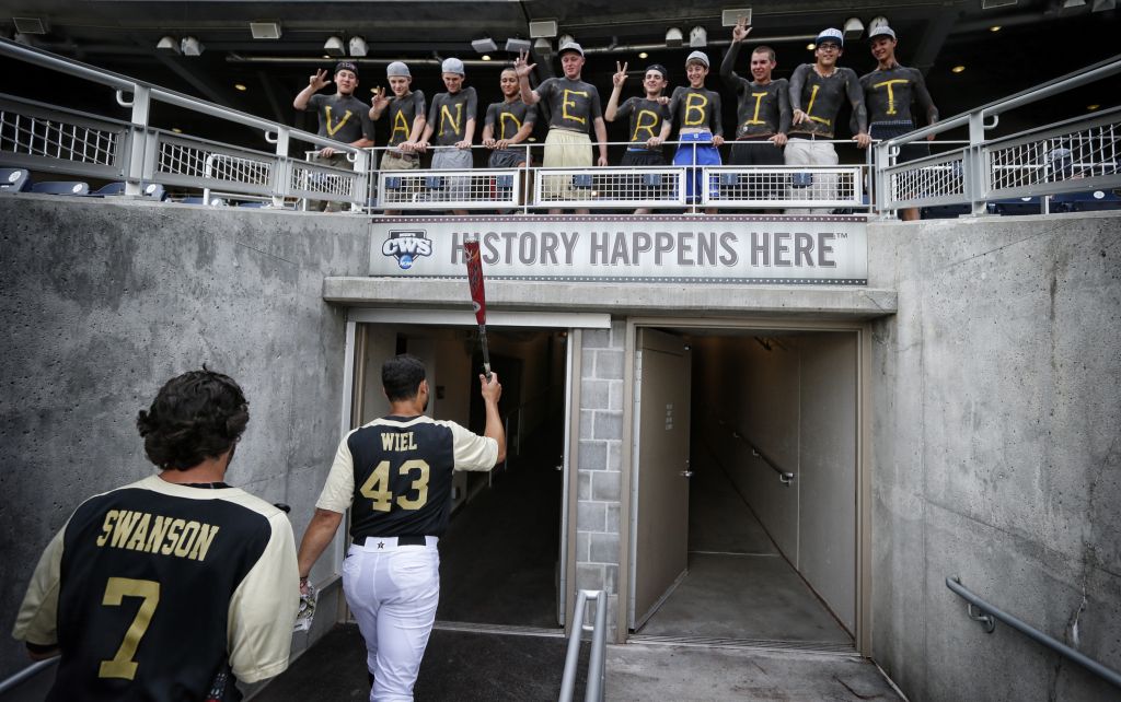 CWS Finals Game 1 Vanderbilt vs. Virginia (Russell) Vanderbilt