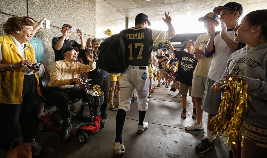 CWS Finals Game 1 Vanderbilt vs. Virginia (Russell) Vanderbilt