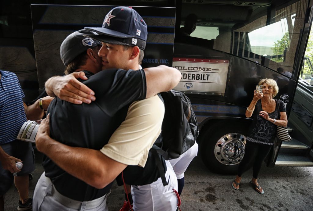CWS Finals Game 1 Vanderbilt vs. Virginia (Russell) Vanderbilt