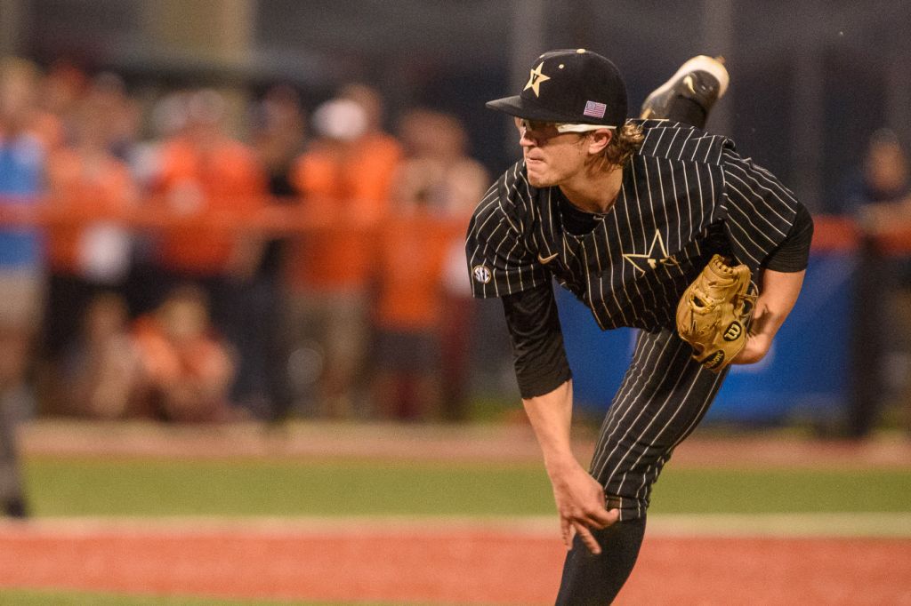 Vanderbilt at Illinois – NCAA Super Regionals 6/6/15 (Pessman) – Vanderbilt  University Athletics – Official Athletics Website