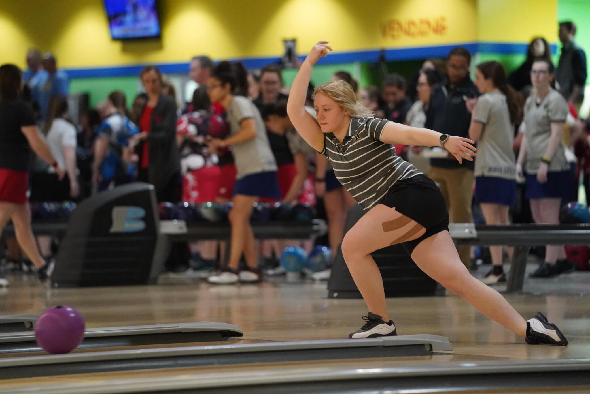 Vanderbilt Bowling | Vanderbilt Sophomore Mabel Cummins Balances Busy Schedule