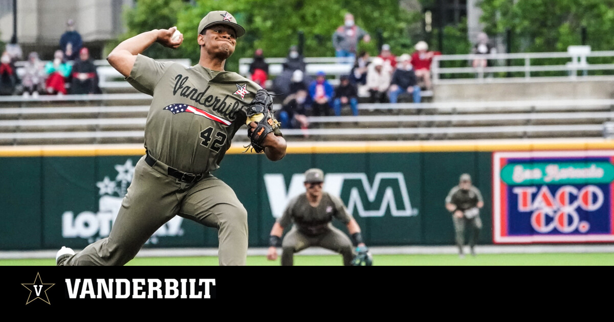 Vanderbilt Baseball on X: Pat Reilly takes over on the mound. #VandyBoys   / X