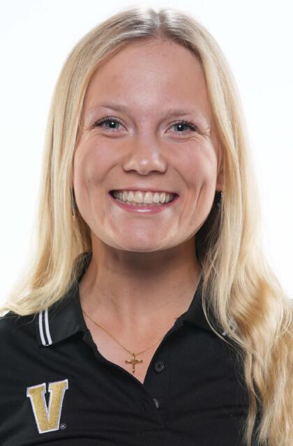 Celina Sattelkau - Women's Golf - Vanderbilt University Athletics