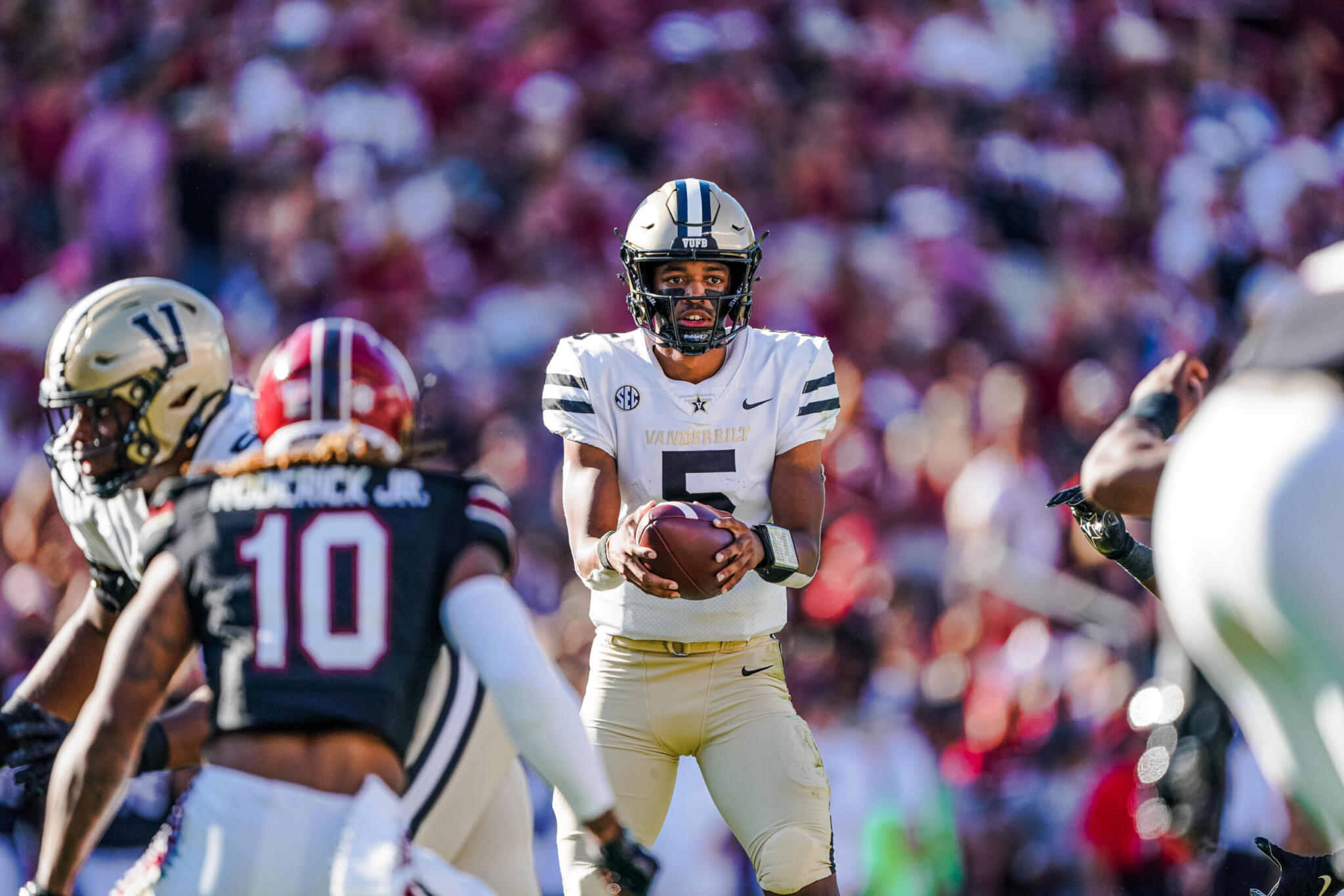 Vanderbilt Football Vanderbilt Turns to Mike Wright at Quarterback