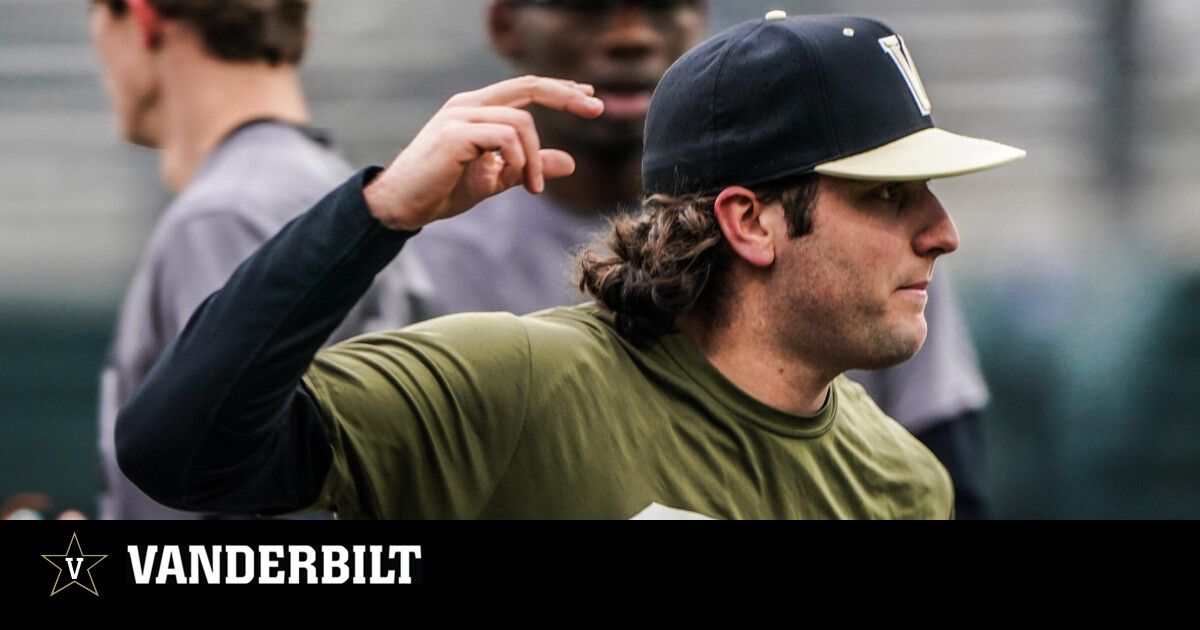 Vanderbilt Baseball on X: Schultz now pitching. 5-1, Dores trail. Time to  stretch. #VandyBoys