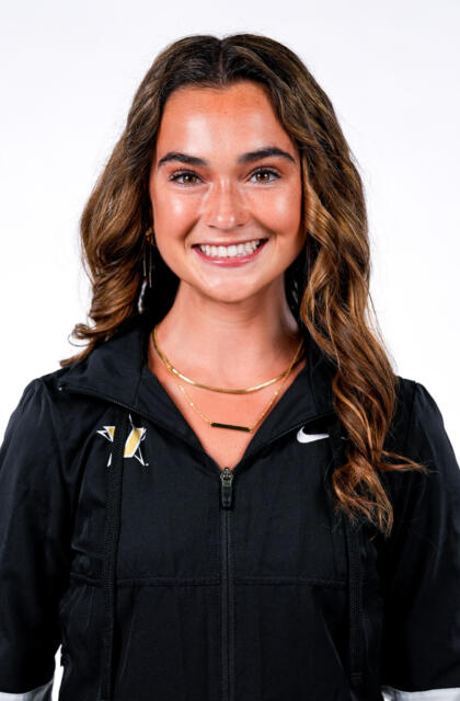 Bria Bennis - Women's Track and Field - Vanderbilt University Athletics