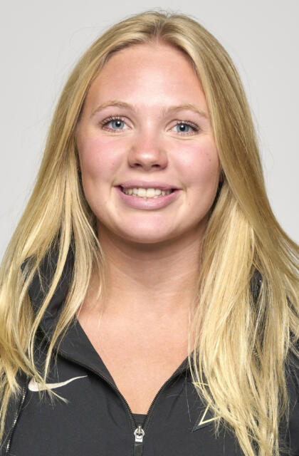 Ella Platek - Swimming - Vanderbilt University Athletics