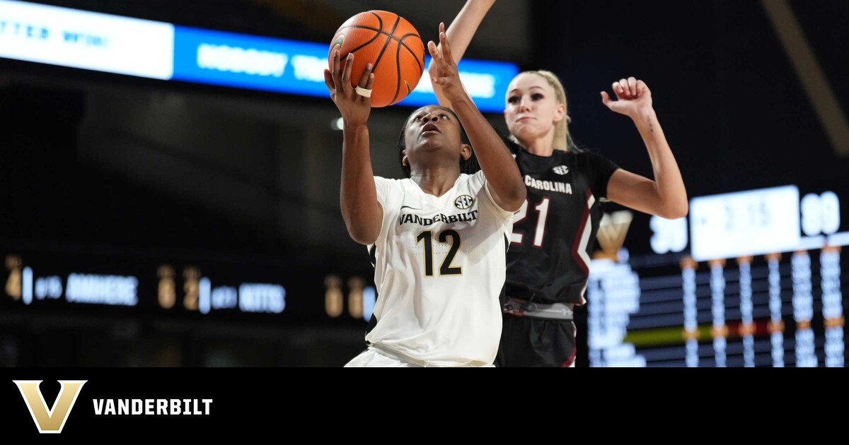 South Carolina team honors teammate who died with Vanderbilt