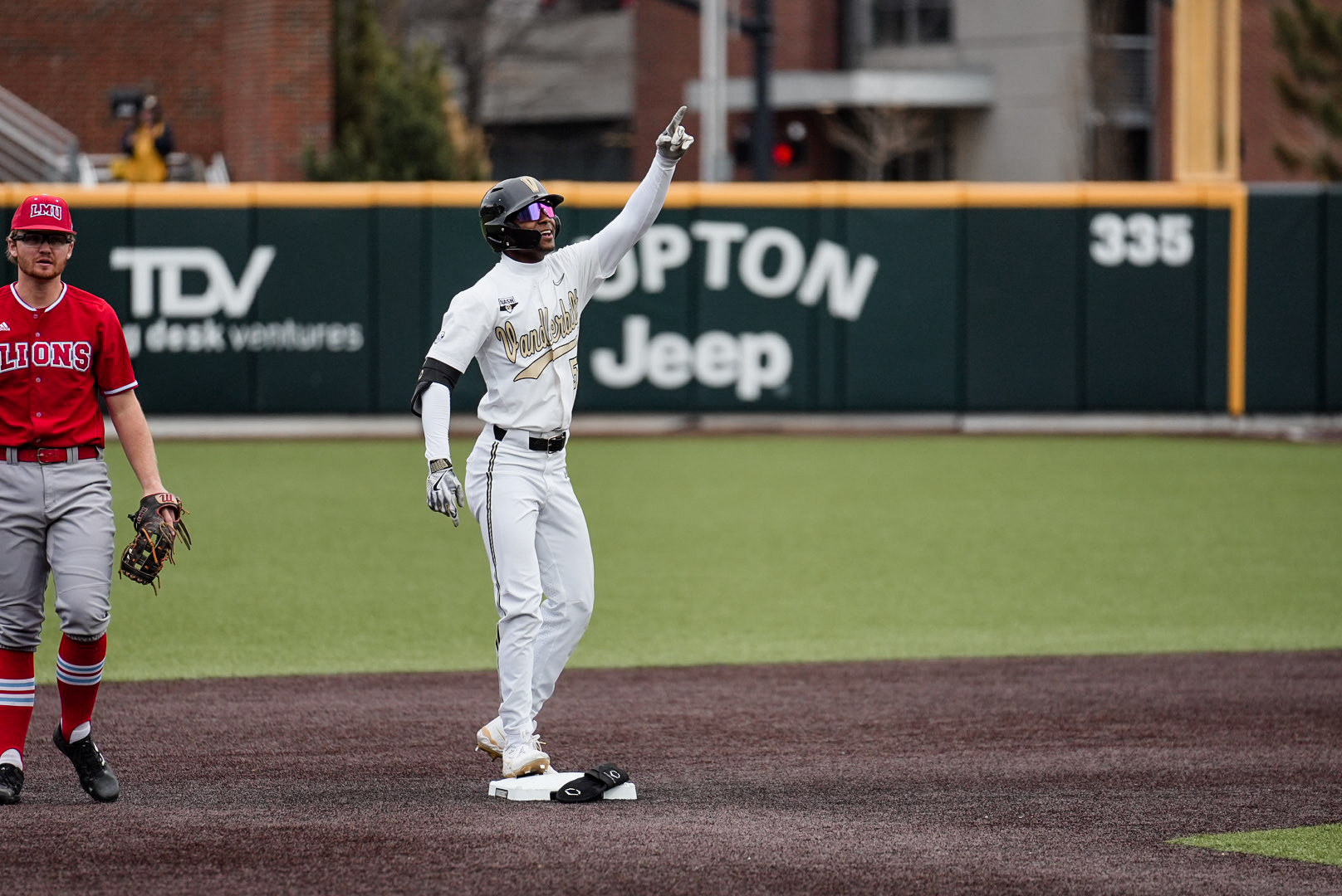 Carter Holton, Andrew Dutkanych injury updates for Vanderbilt baseball