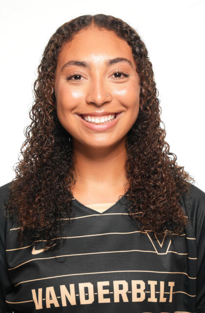 Ally Bollig - Soccer - Vanderbilt University Athletics
