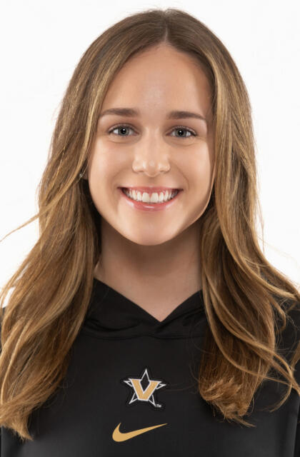 Alina Stout - Swimming - Vanderbilt University Athletics