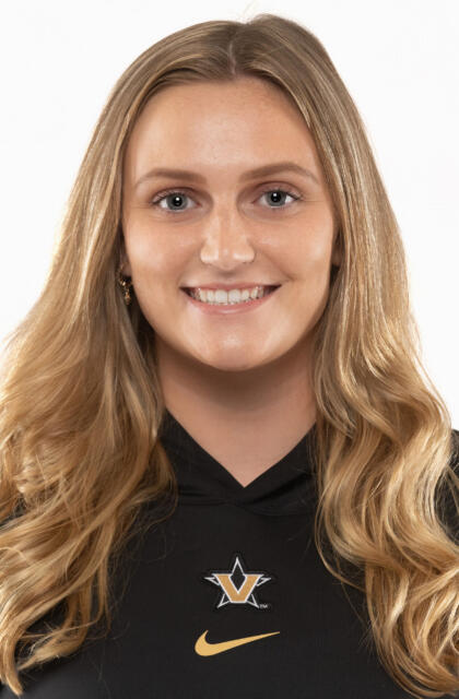 Megan Ciezczak - Swimming - Vanderbilt University Athletics