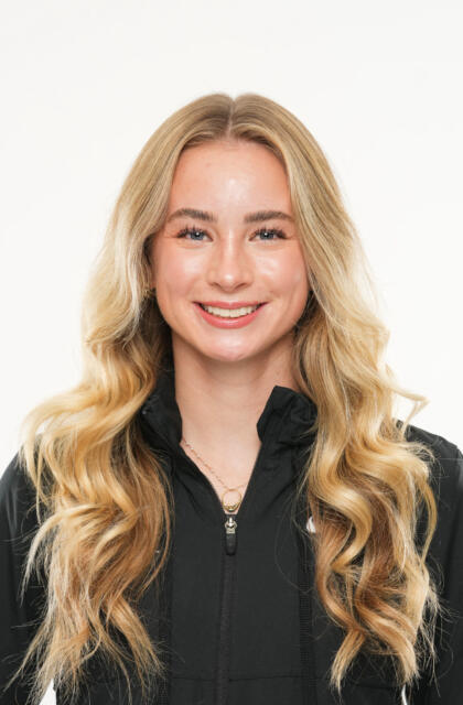 Emma Curry - Women's Track and Field - Vanderbilt University Athletics