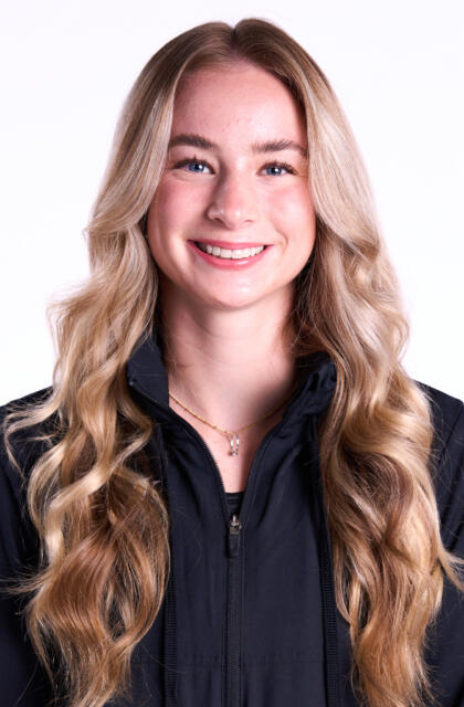 Emma Curry - Women's Cross Country - Vanderbilt University Athletics