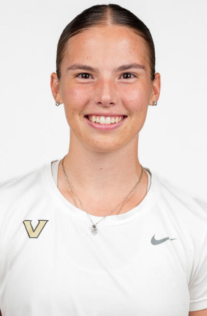 Sonya Macavei - Women's Tennis - Vanderbilt University Athletics