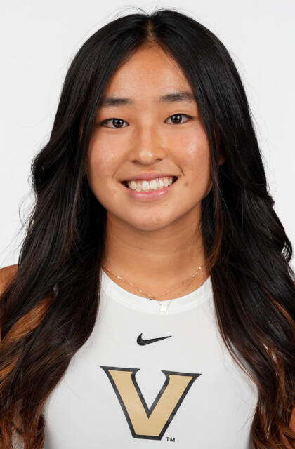 Mia Yamakita - Women's Tennis - Vanderbilt University Athletics