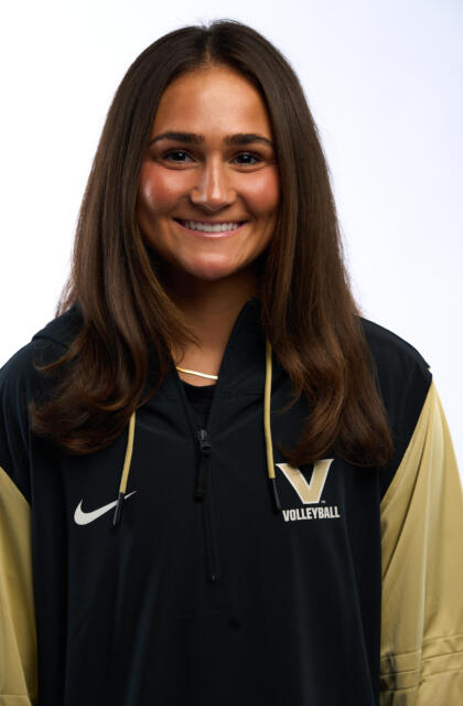 Elli Kinney - Volleyball - Vanderbilt University Athletics