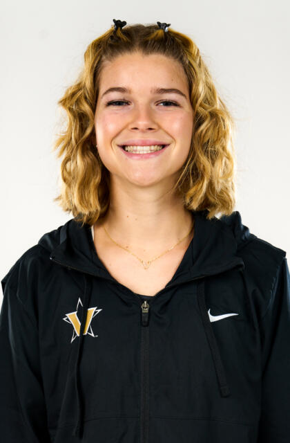 Isabella Dagrosa - Women's Track and Field - Vanderbilt University Athletics