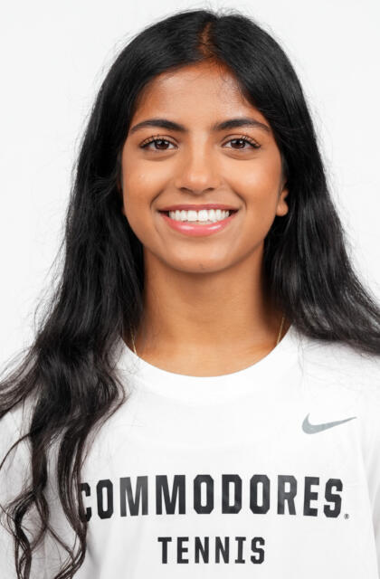 Uma Sood - Women's Tennis - Vanderbilt University Athletics