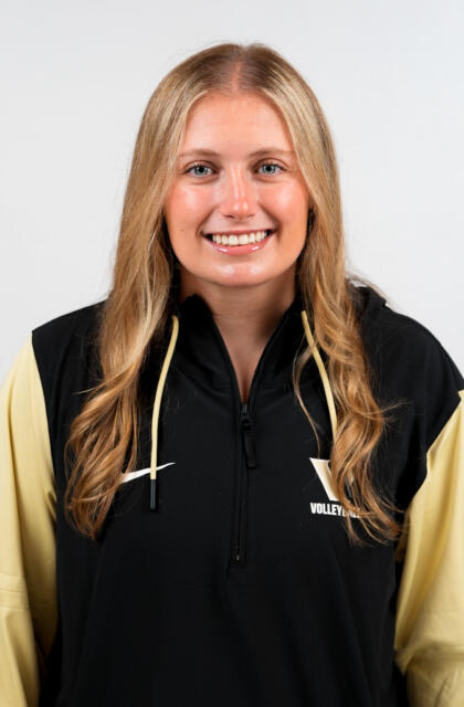 Isabella Bareford - Volleyball - Vanderbilt University Athletics