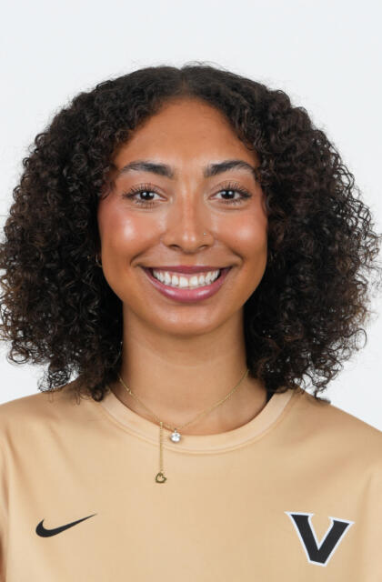 Ally Bollig - Soccer - Vanderbilt University Athletics