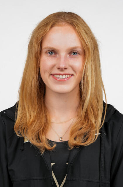Claire Petersen - Women's Track and Field - Vanderbilt University Athletics