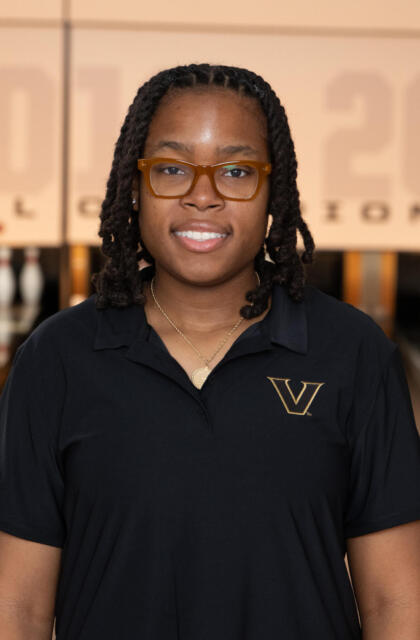 Dannielle Henderson - Bowling - Vanderbilt University Athletics