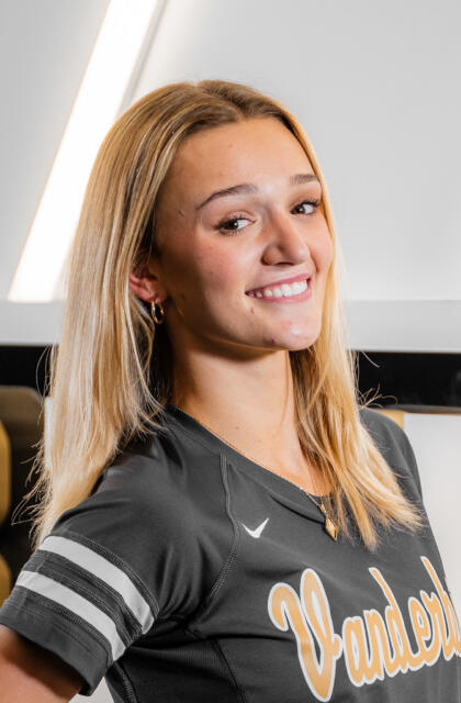 Samantha Wunsch - Volleyball - Vanderbilt University Athletics