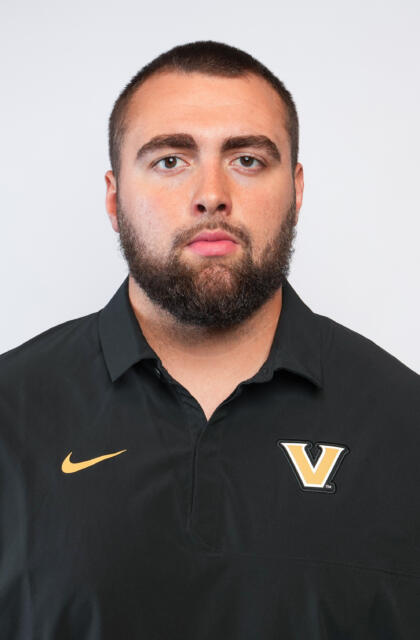 Gunner Givens - Football - Vanderbilt University Athletics